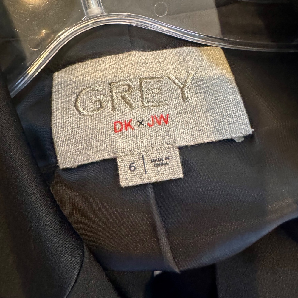 Grey Velvet Ladies Smoking Jacket/Dress - Picture 11 of 12